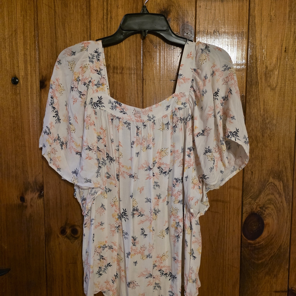 St. John's Bay Floral Blouse - Cream and Pink